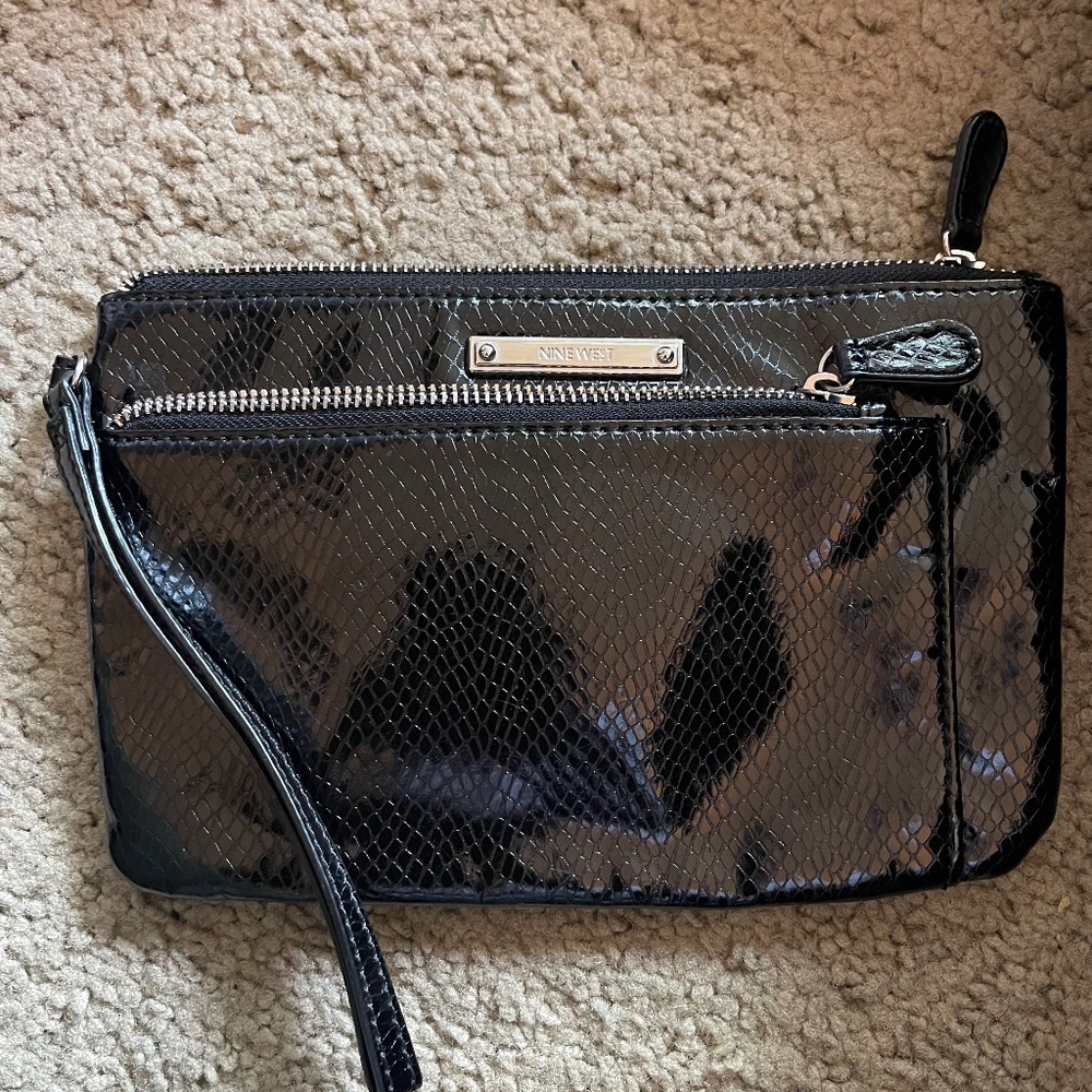 Nine West wristlet
